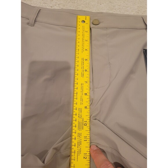 NWT Rhone 8” Resort Shorts Men's Size 35 UPF 50+ Quick Drying Sandalo MSRP $98 - Picture 6 of 11